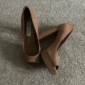 Steve Madden pumps